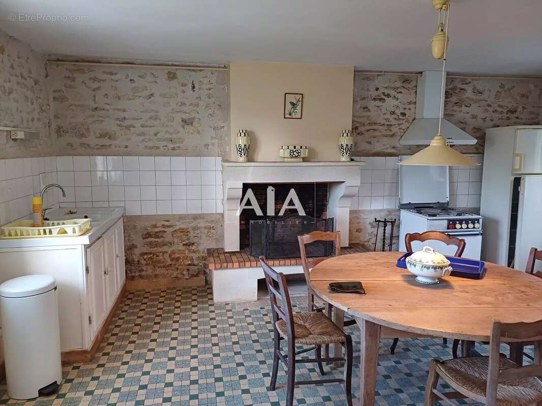 Maison à BENEST