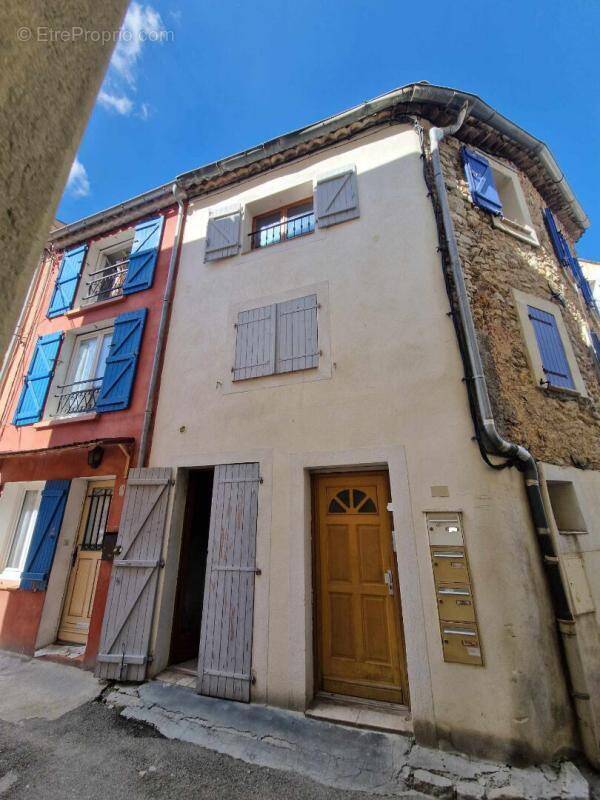 Appartement à LORGUES