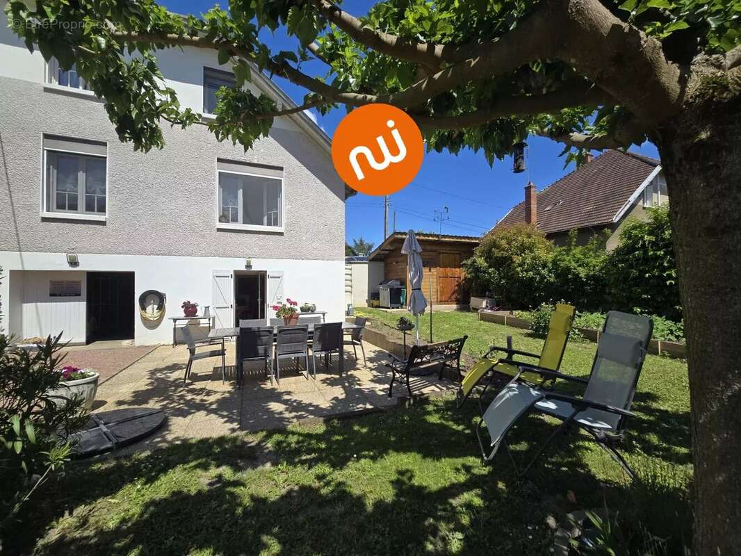 Maison à TASSIN-LA-DEMI-LUNE