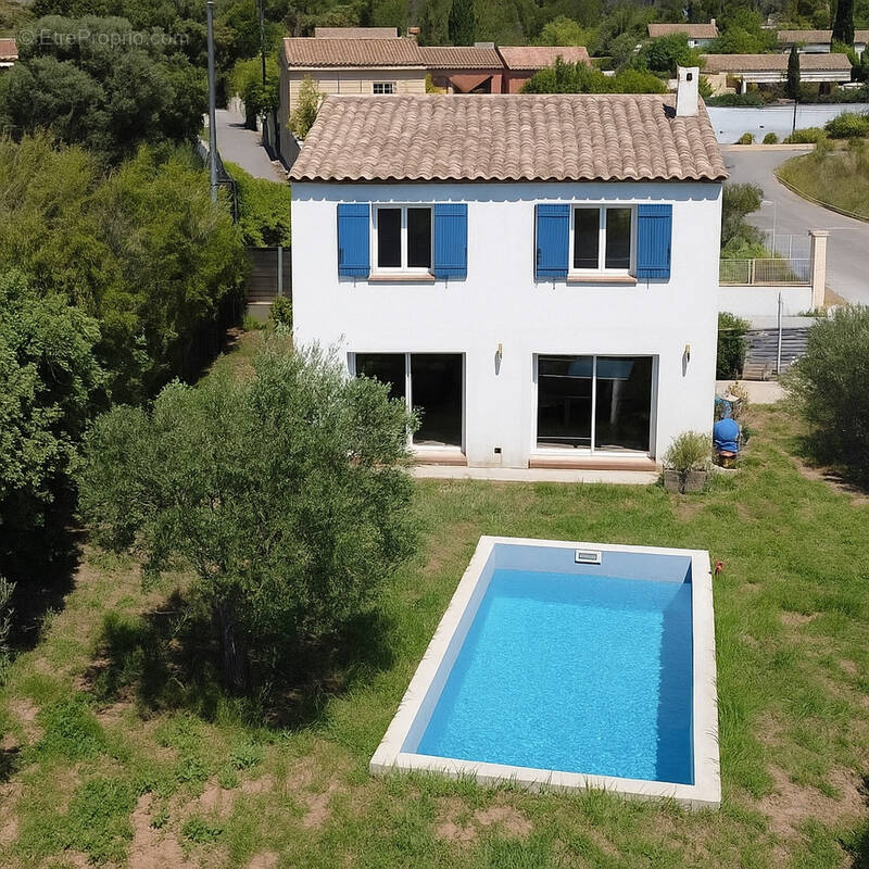 Maison à SOLLIES-PONT