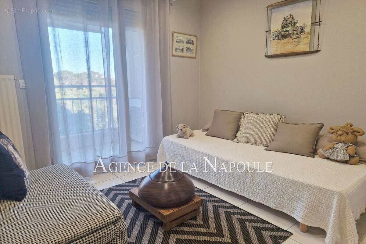 Appartement à MANDELIEU-LA-NAPOULE