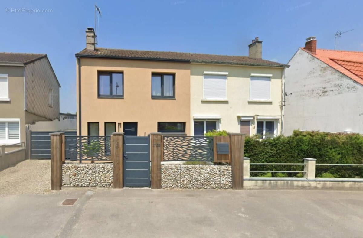 Maison à RANG-DU-FLIERS