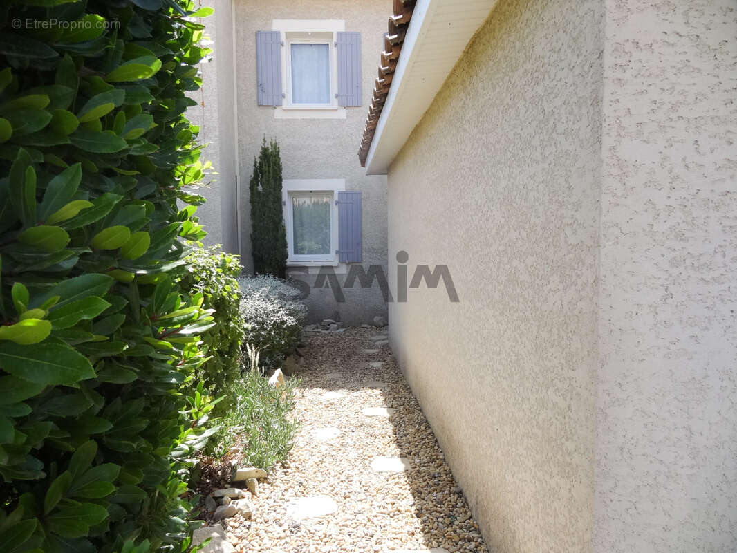 Maison à CALVISSON