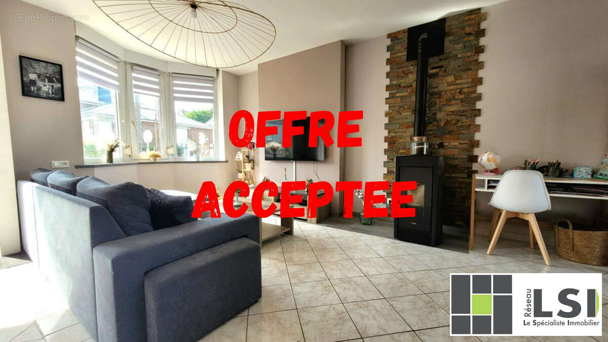 Maison à AVESNELLES