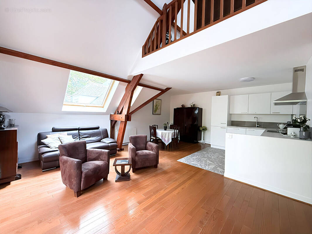 Appartement à JOUY-EN-JOSAS