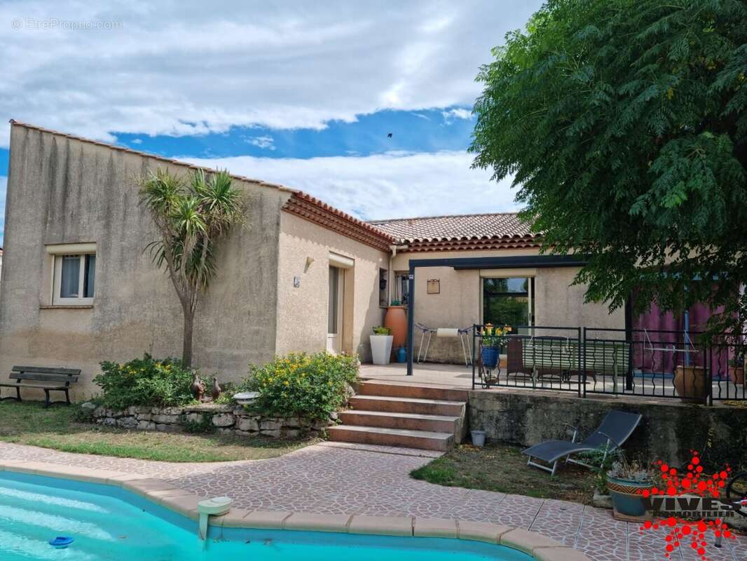 Maison à SAINT-FELIX-DE-LODEZ