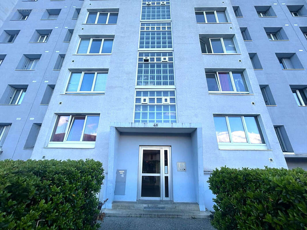 Appartement à ECHIROLLES
