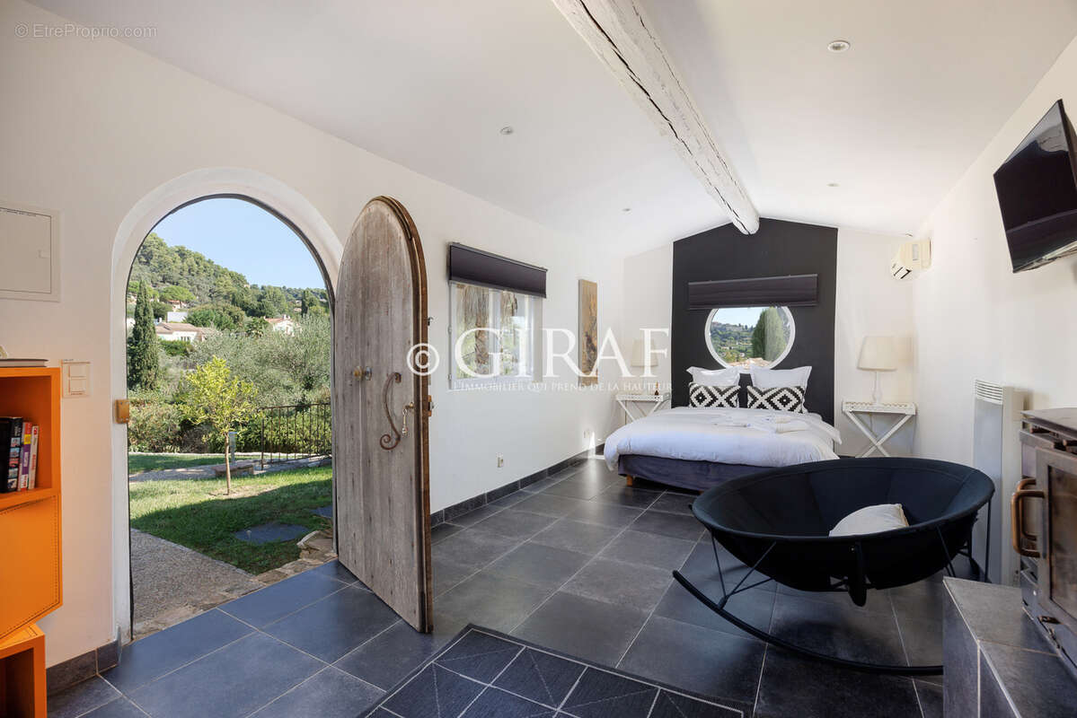 Maison à LA COLLE-SUR-LOUP