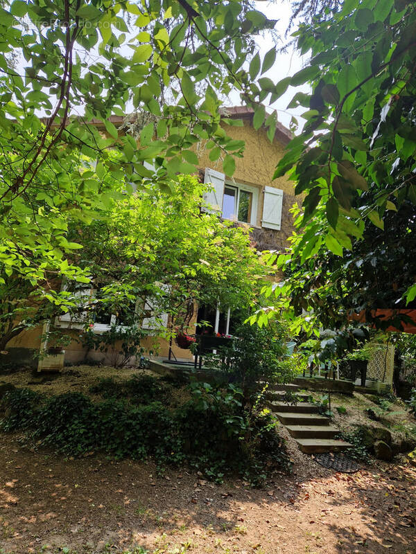 Maison à FEYTIAT