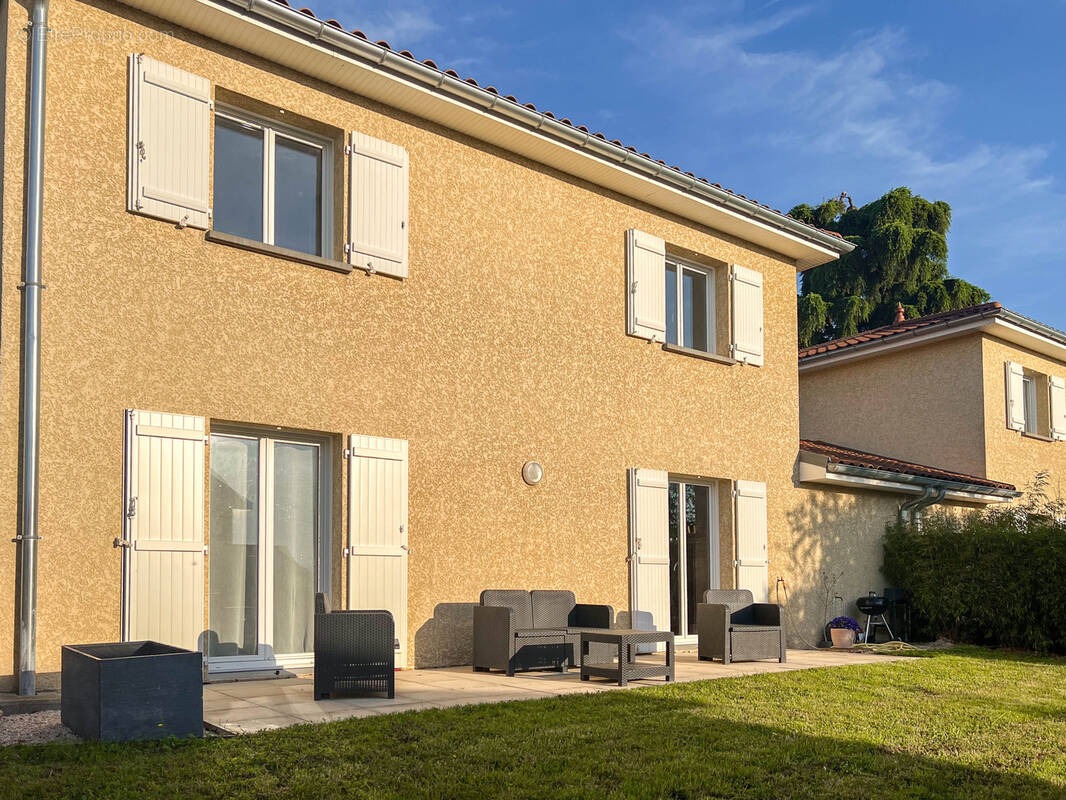 Maison à LENTILLY