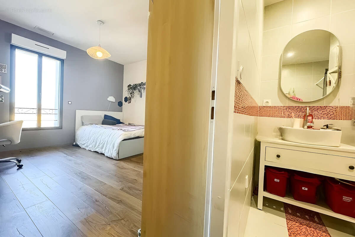 Appartement à MAUGUIO