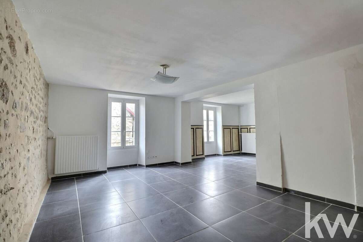 Maison à MEZY-SUR-SEINE