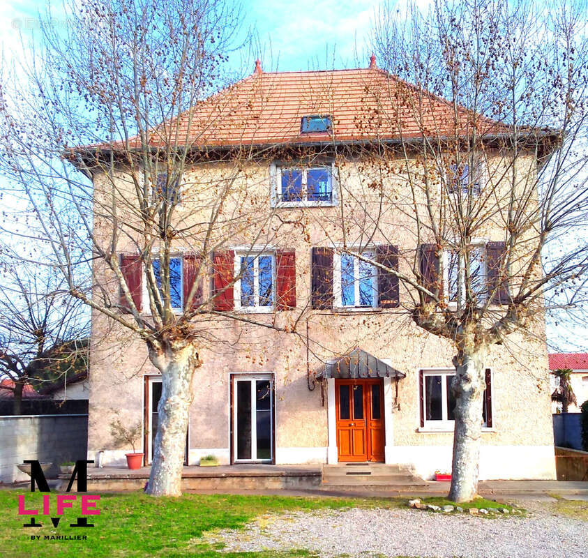 Maison à COLOMBIER-SAUGNIEU