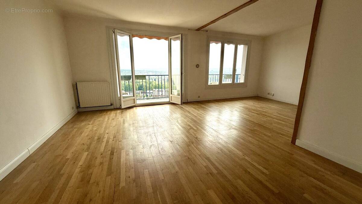 Appartement à MEZY-SUR-SEINE