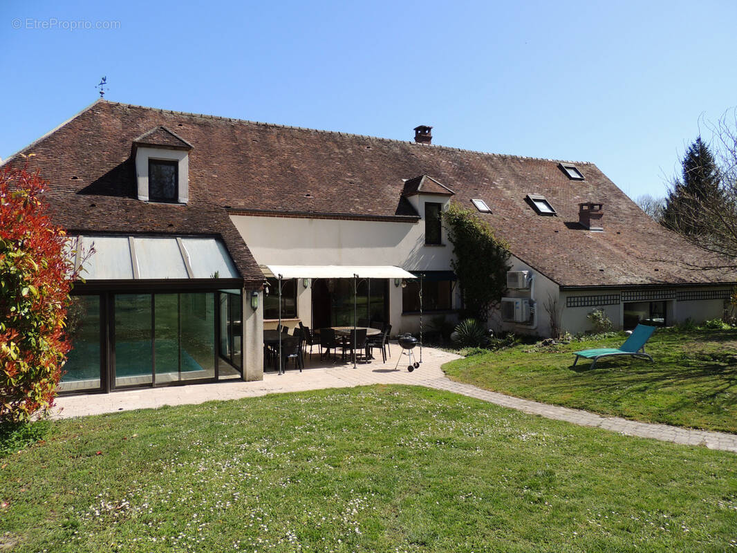 Maison à FONTAINEBLEAU