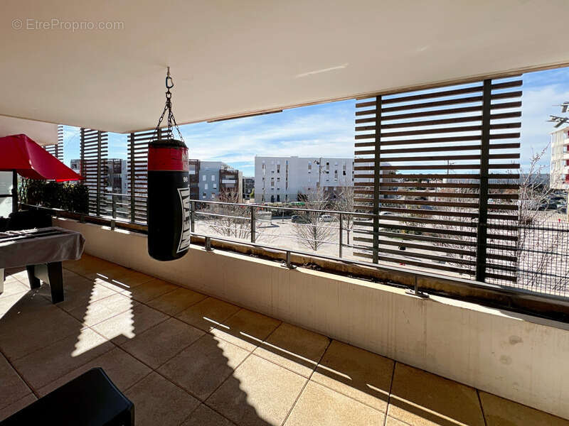 Appartement à JUVIGNAC