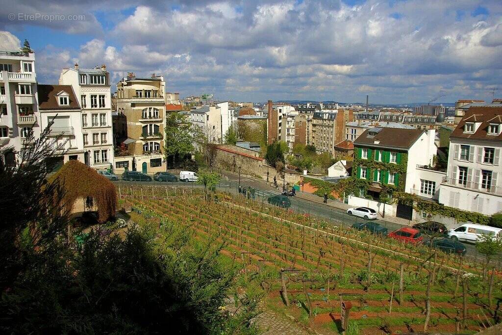Appartement à PARIS-18E