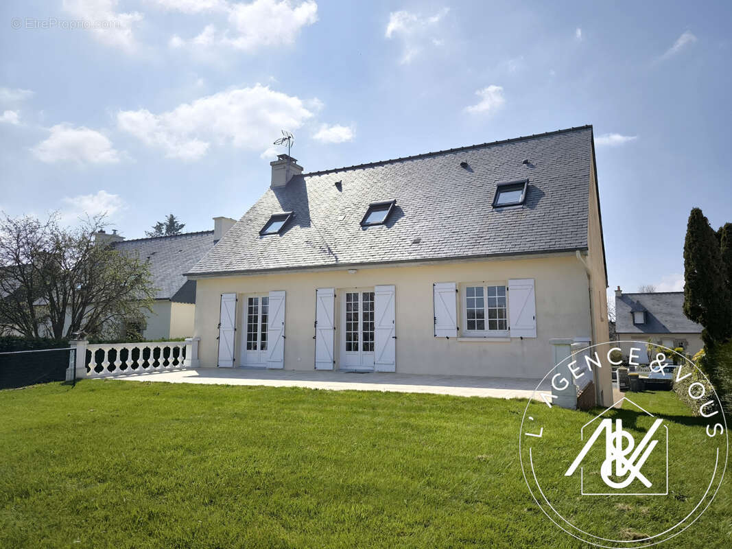 Maison à LANVALLAY