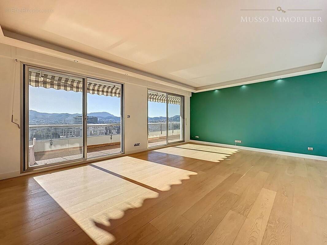 Appartement à MARSEILLE-8E