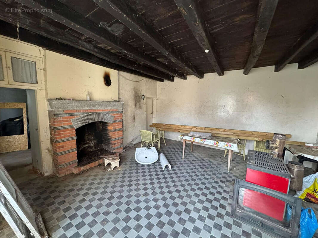 Maison à DARNAC