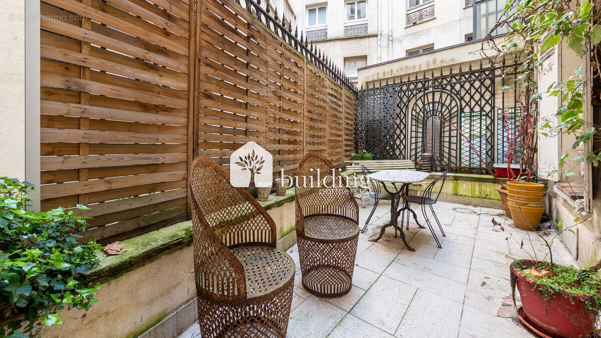 Appartement à PARIS-17E
