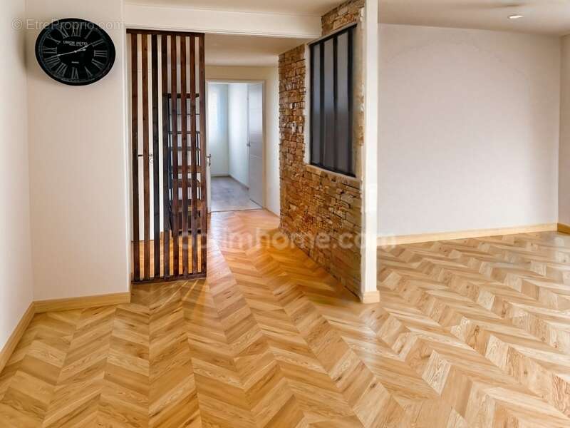 Appartement à JUVIGNAC