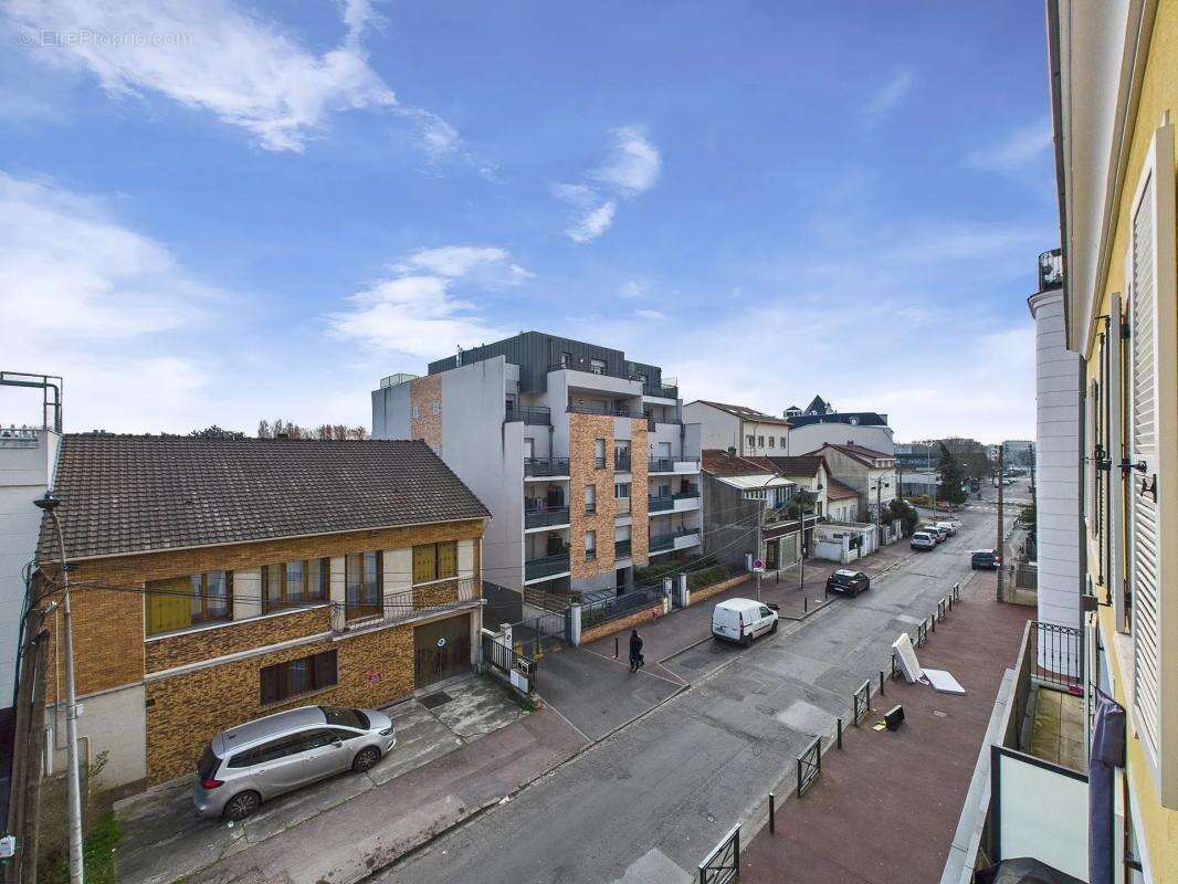 Appartement à LE BLANC-MESNIL