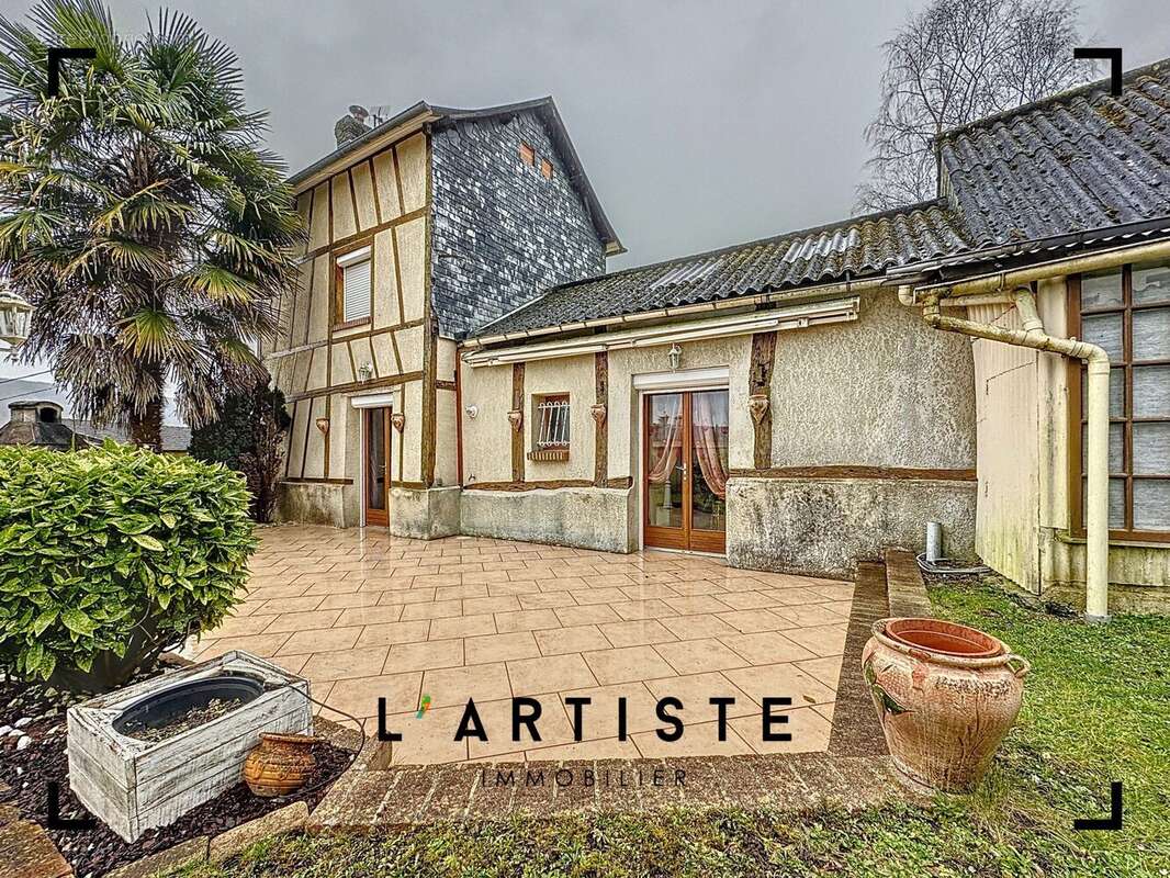 Maison à LE HOULME