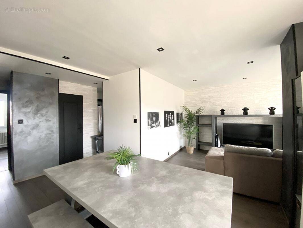 Appartement à LONGVIC