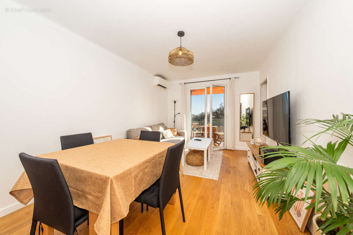 Appartement à VENCE