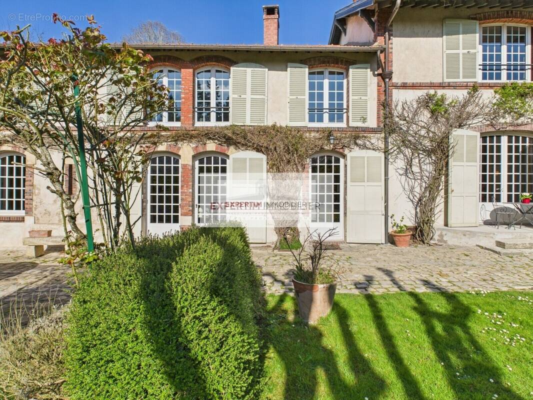 Maison à VERSAILLES