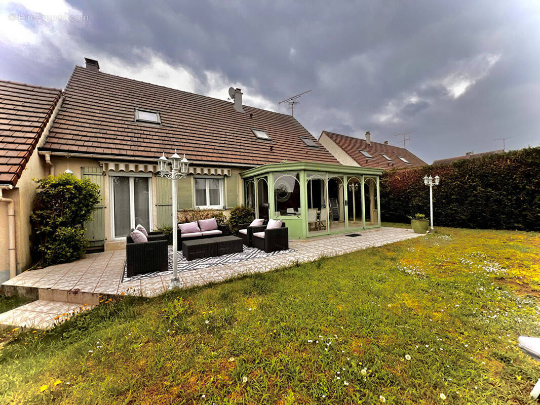 Maison à LA CHAPELLE-EN-SERVAL