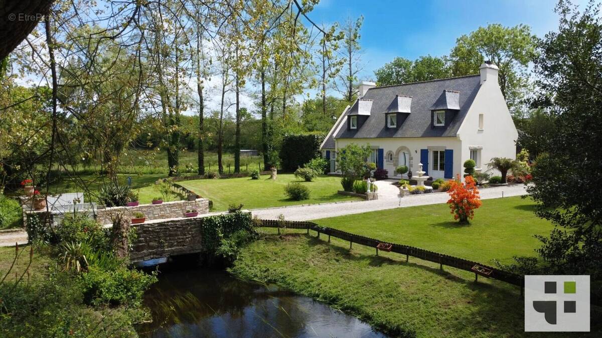 Maison à BOURG-BLANC
