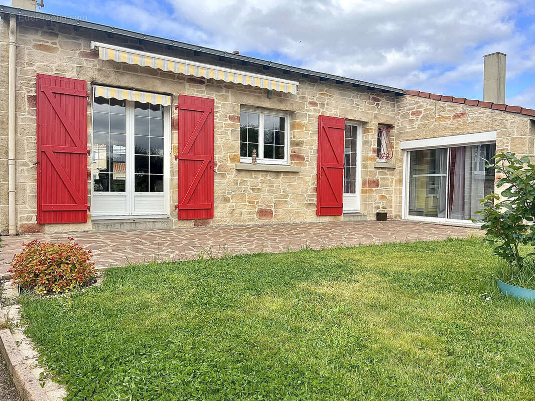 Maison à GENESTON