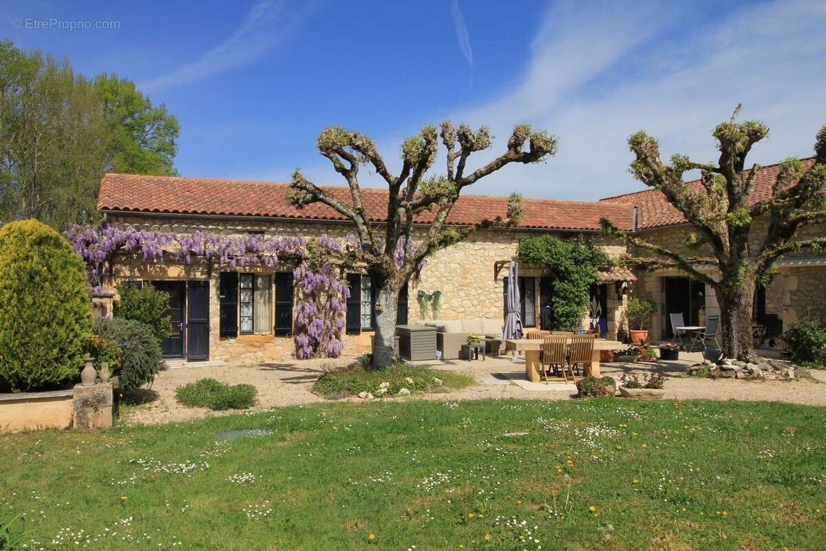 Maison à PRAYSSAC