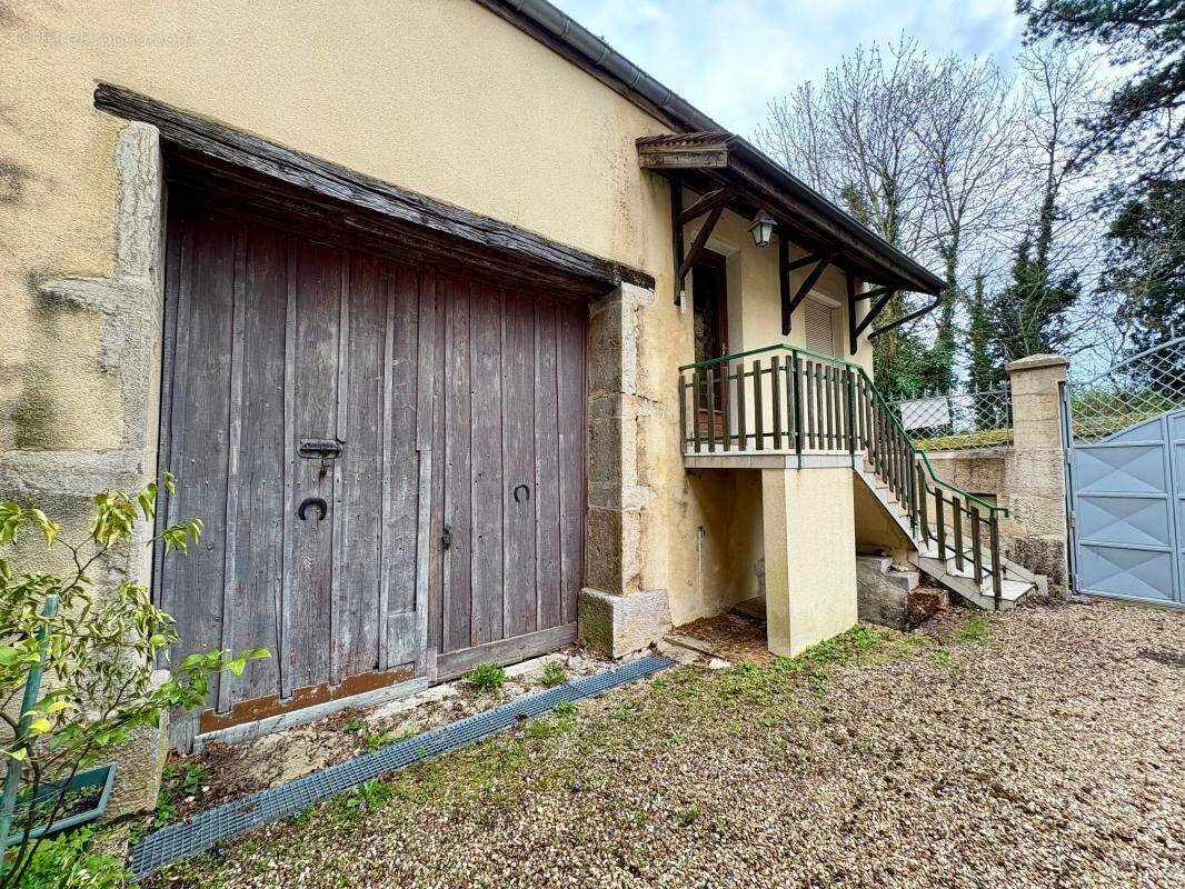 Maison à FIXIN