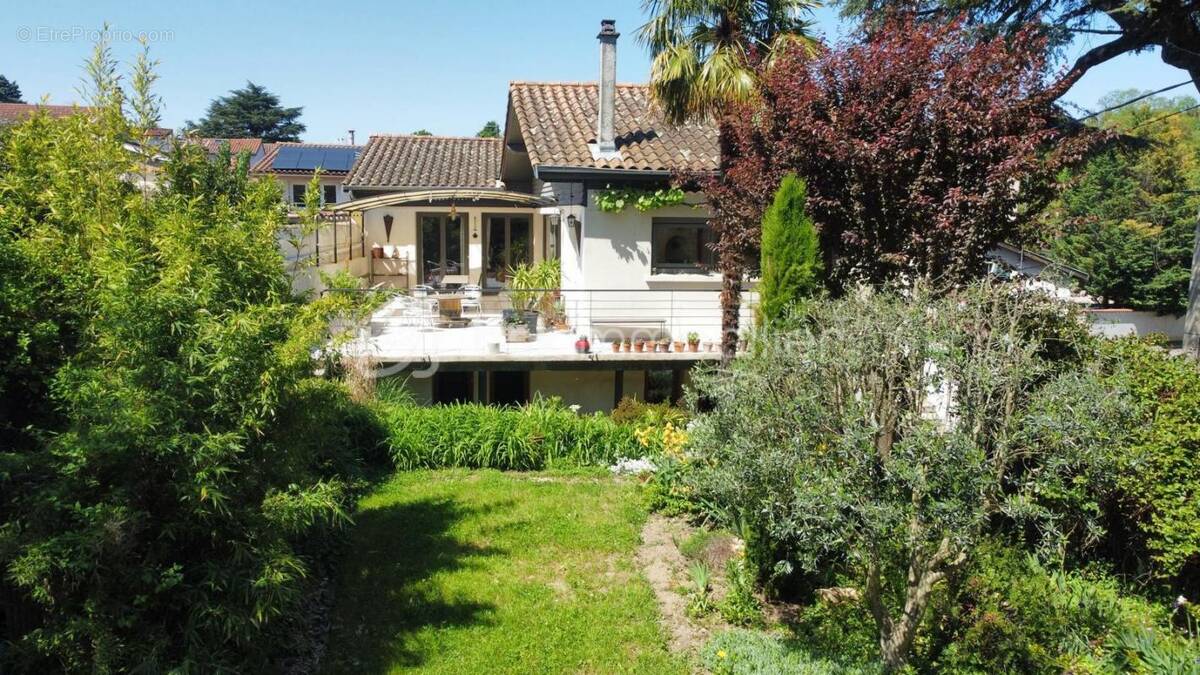 Maison à IRIGNY
