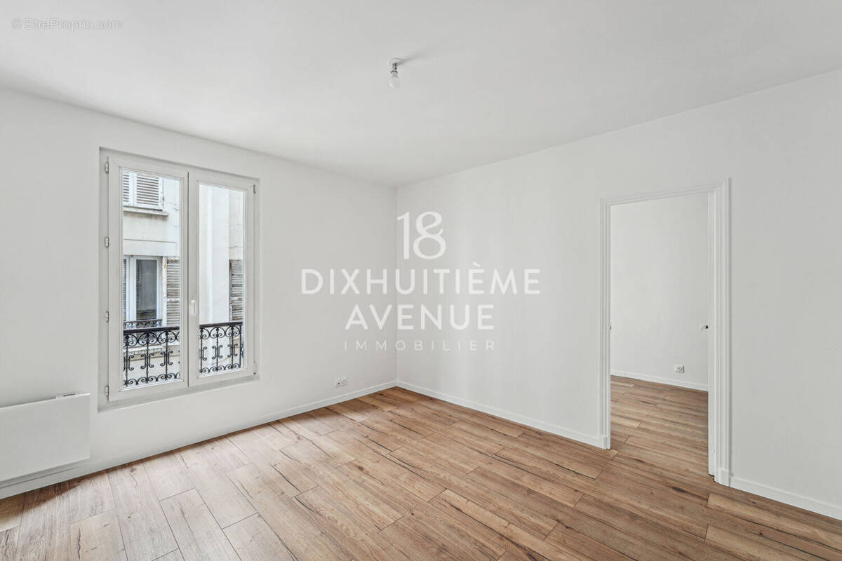 Appartement à PARIS-18E