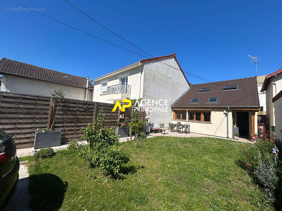 Maison à BEZONS
