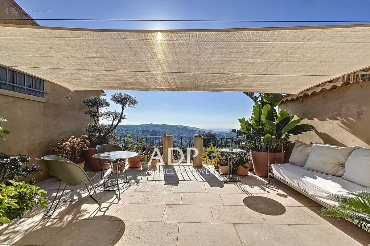 Maison à MOUGINS