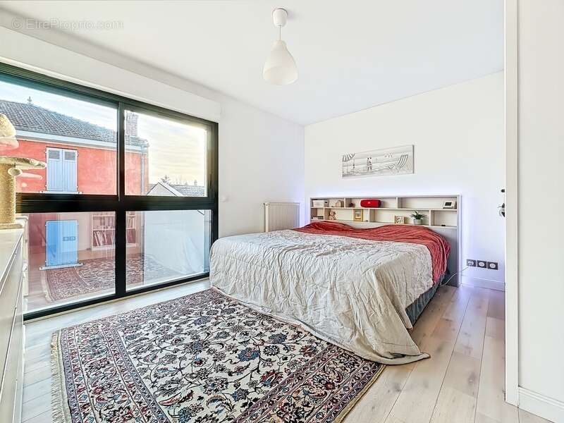 Appartement à CRAPONNE