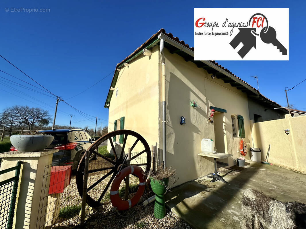 Maison à SAINT-AULAYE
