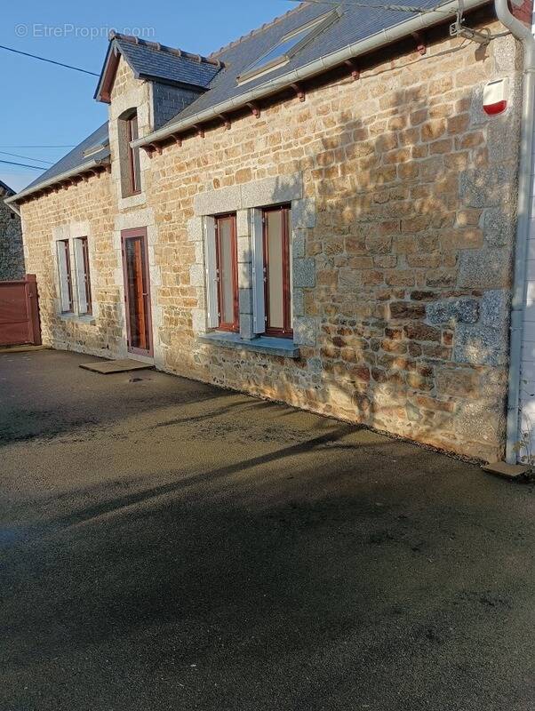 Maison à TREGUEUX