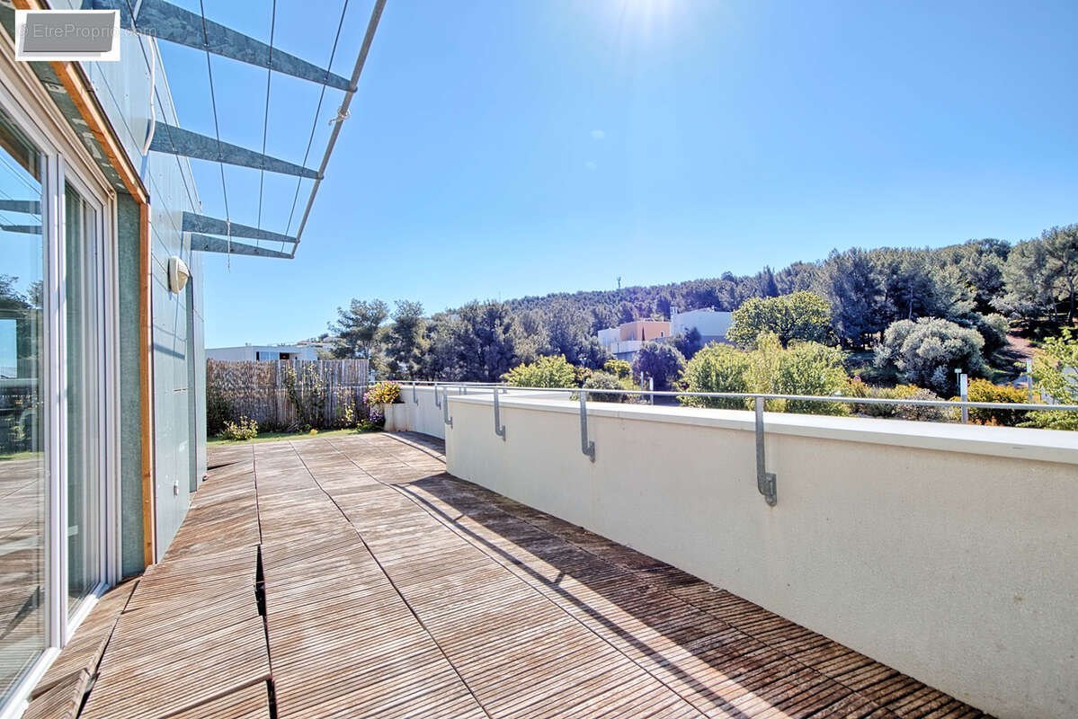 Appartement à LA VALETTE-DU-VAR