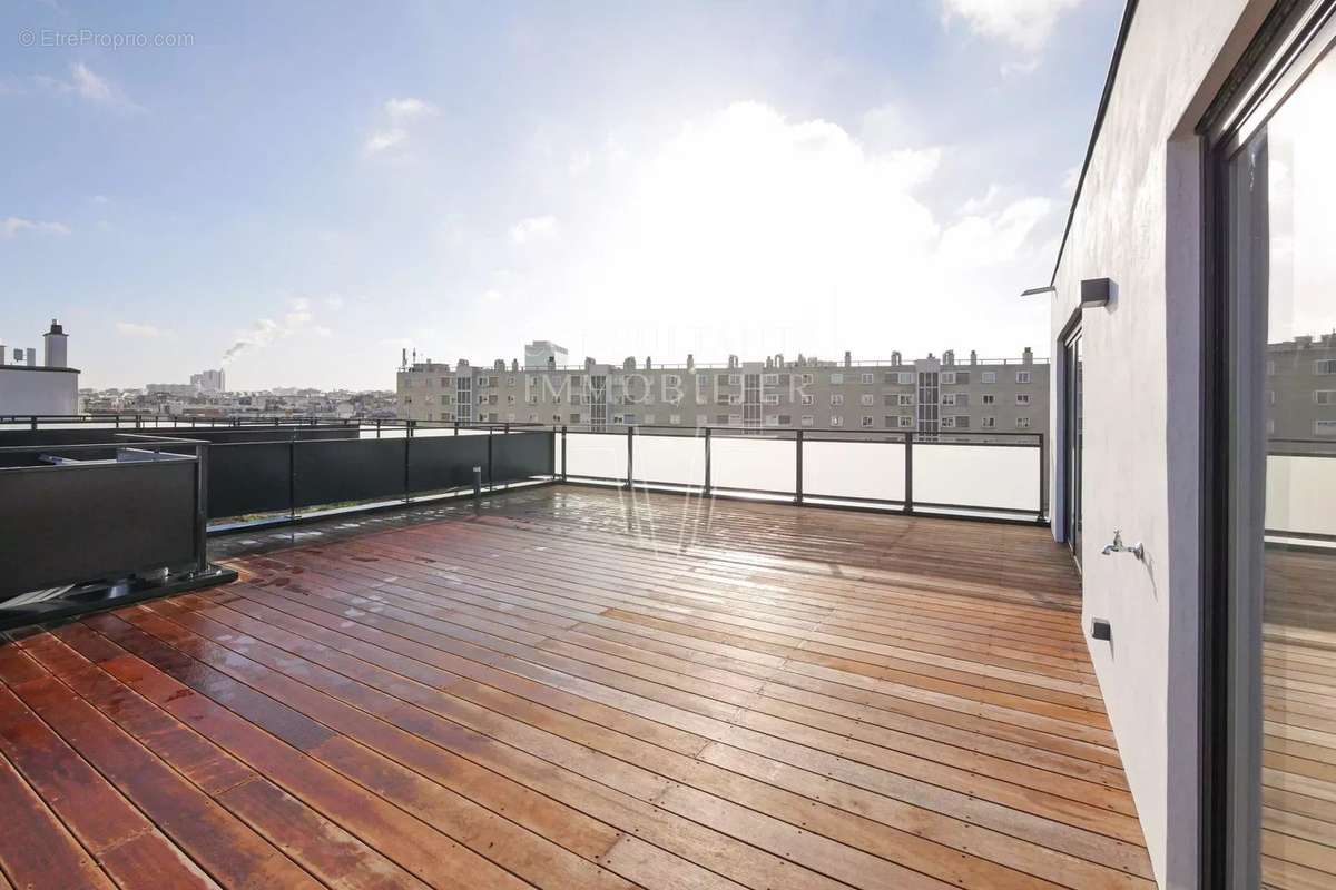 Appartement à PARIS-15E