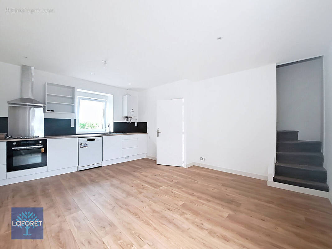 Appartement à FOUGERES