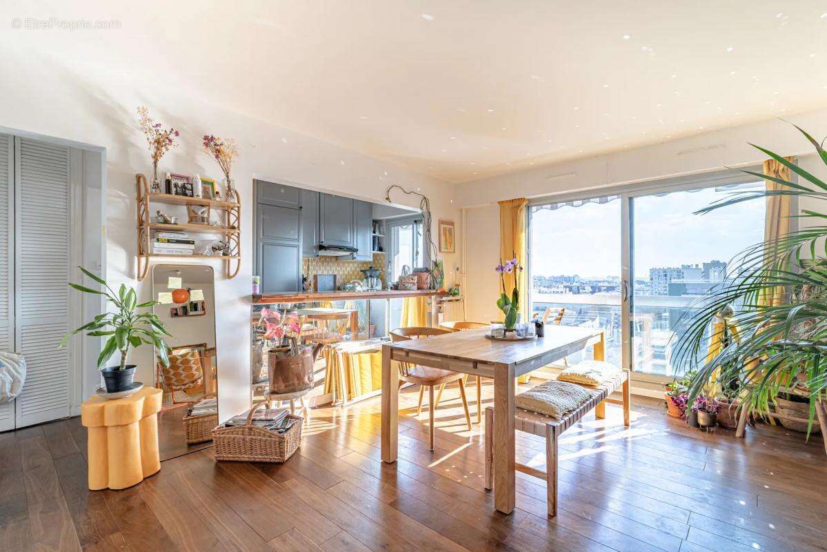 Appartement à PARIS-19E