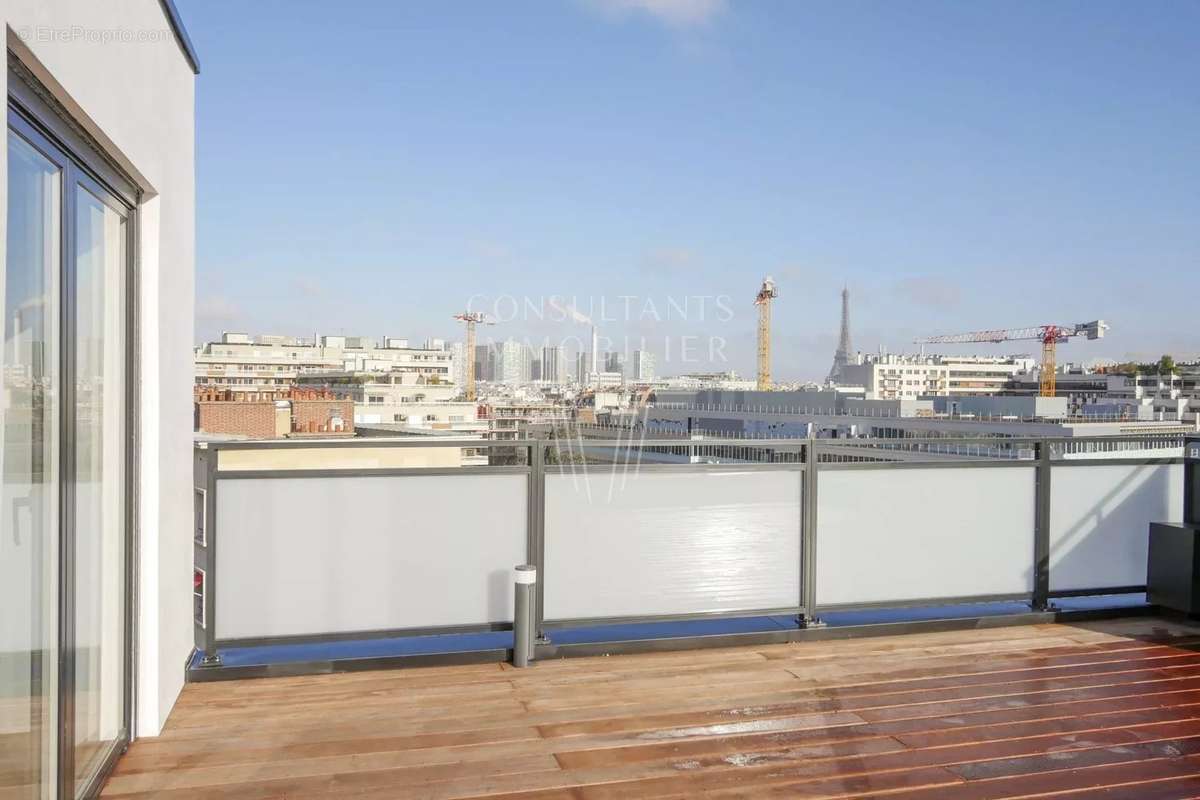 Appartement à PARIS-15E