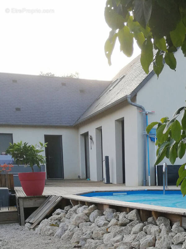 Maison à NAZELLES-NEGRON