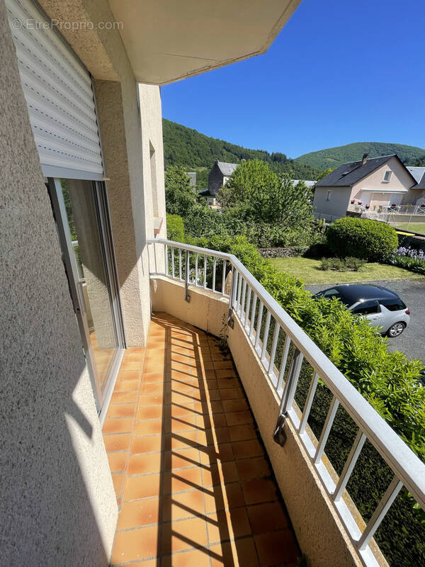 Appartement à SAINT-GENIEZ-D&#039;OLT